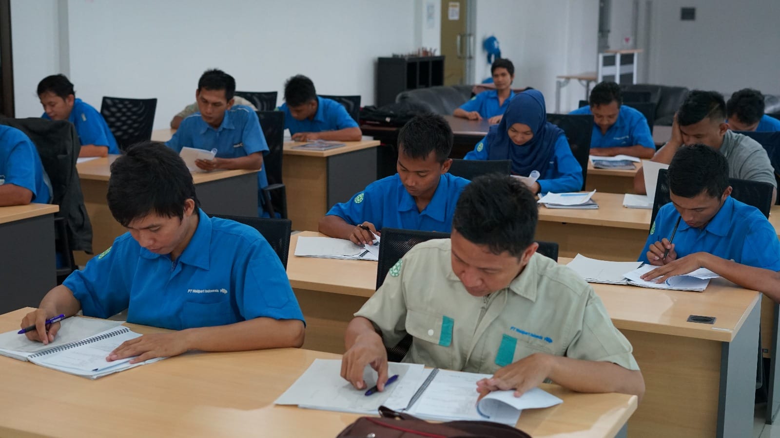 kursus persiapan tes bahasa inggris