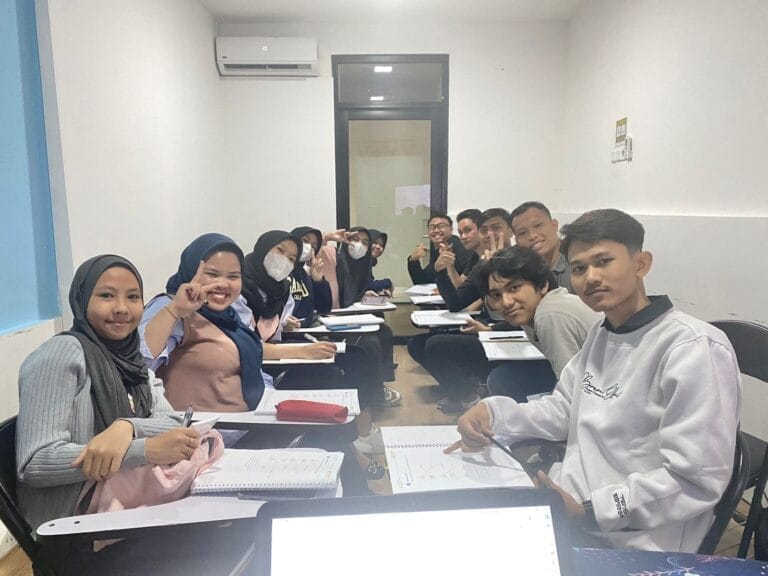 Kelas Regular 6 Golden English