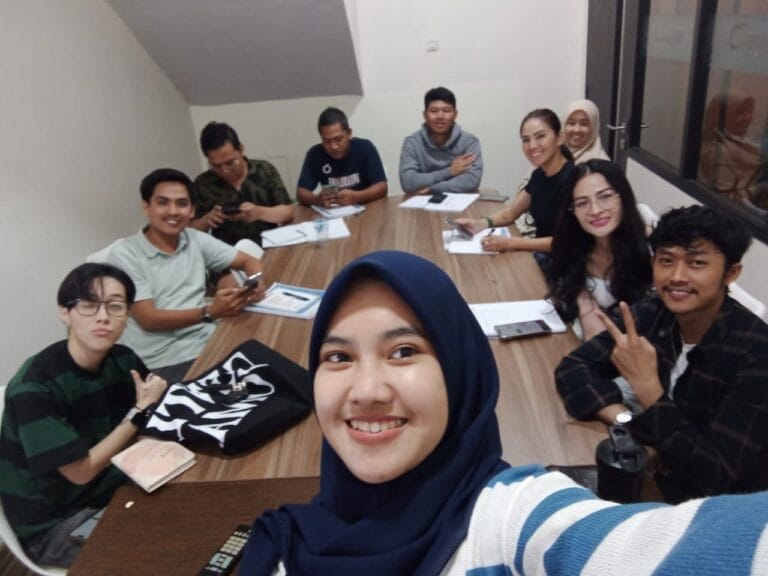 Kelas Regular 7 Golden English